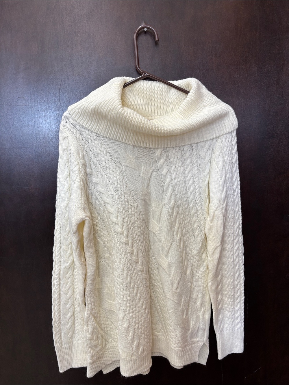 Db Cable-Knit Cowl Neck Sweater in Cream